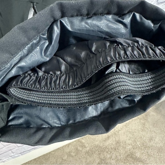 Flylow women’s Bib - Picture 8 of 15